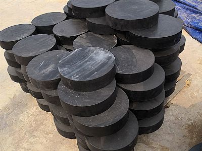 黄龙县板式橡胶支座由若干层橡胶片与薄钢板经加压硫化